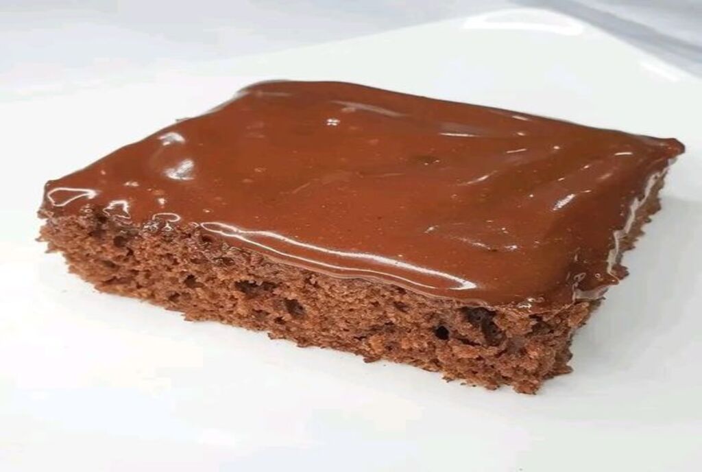 Bolo De Chocolate Caseiro Para Tomar Caf De Tarde Fica Maravilhoso