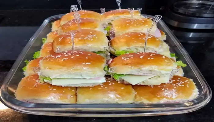 Mini sanduíches
