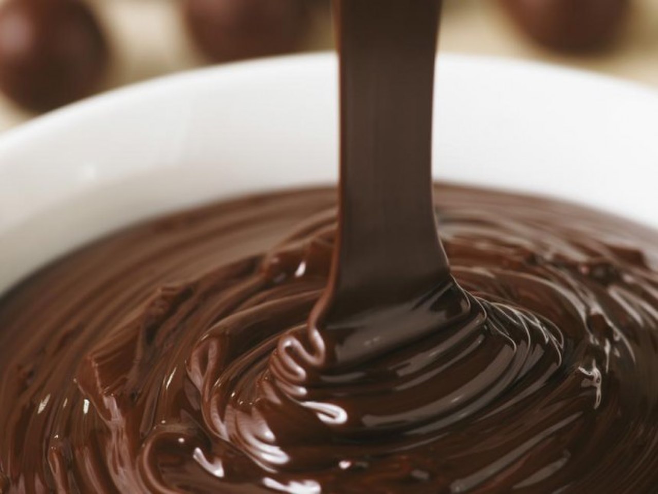 Como fazer chocolate de panela com nescau gastando pouco
