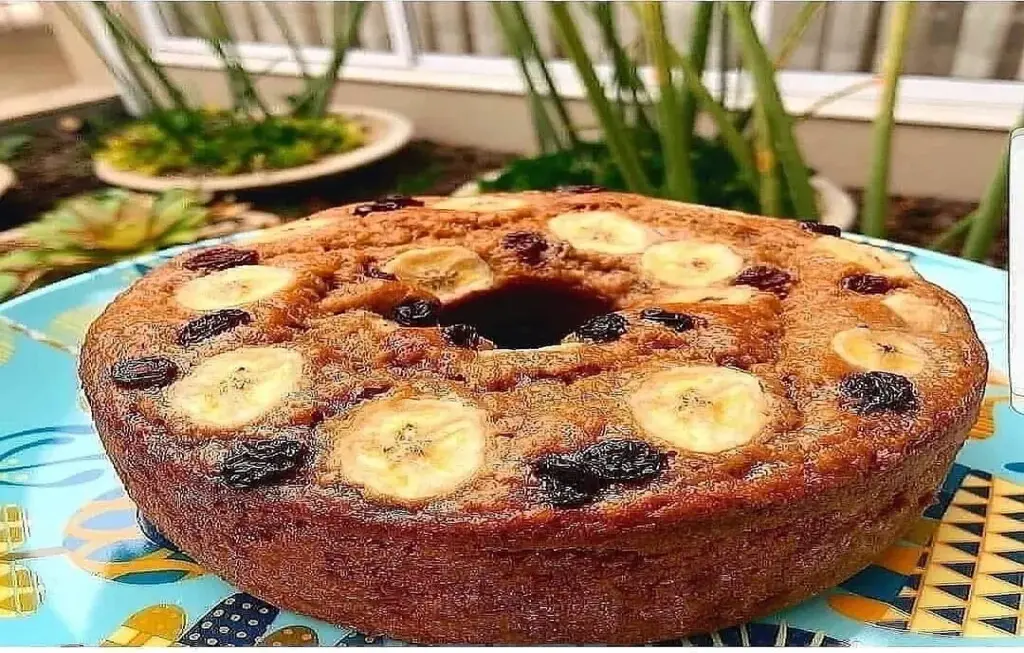 bolo de banana com passas